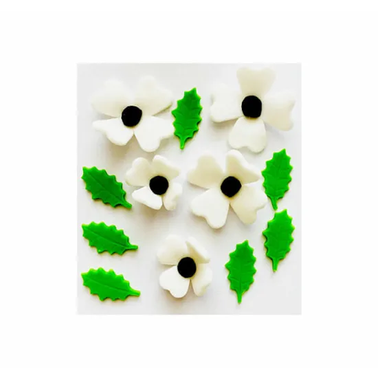 Decoratiuni din pasta de zahar, 5 Flori de mac albe