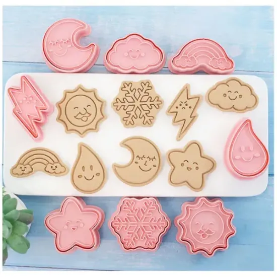 Decupatoare din plastic, cer soare luna nori fulgi