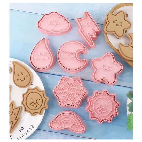 Decupatoare din plastic, cer soare luna nori fulgi