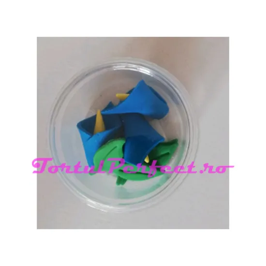 Cale din pasta de zahar, albastre