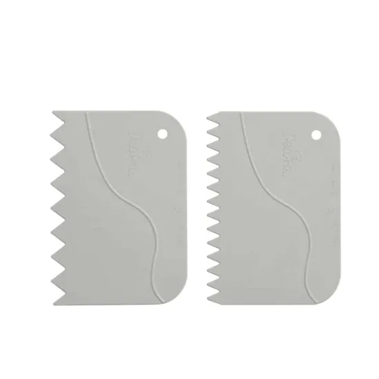 Set 2 spatule din plastic pentru decorat torturi
